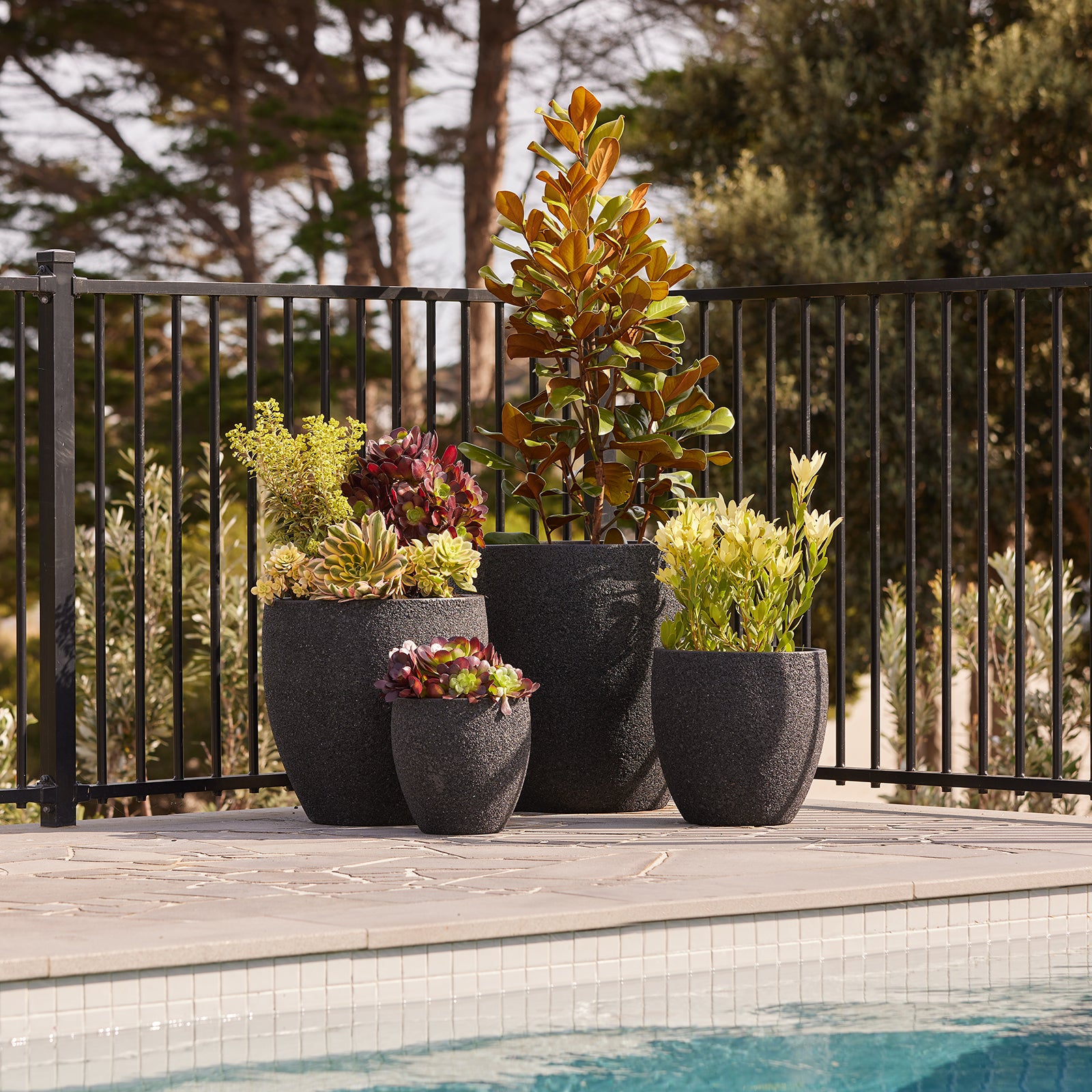 gigadgets plant pot Montague Egg Pot – Northcote Pottery