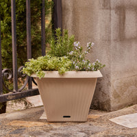 Ribbed Self-Watering Square Pot