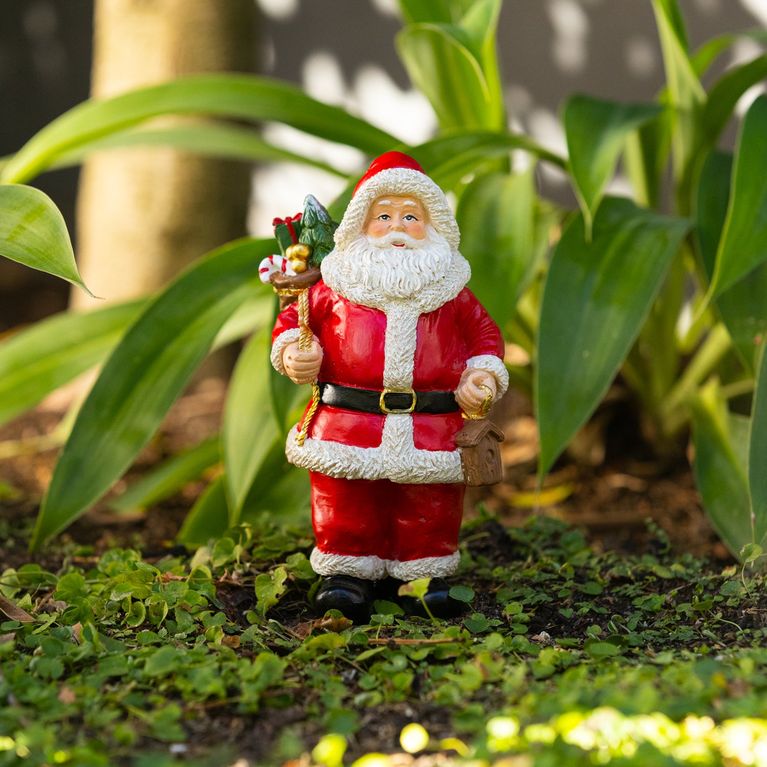 Santa Claus Garden Statue