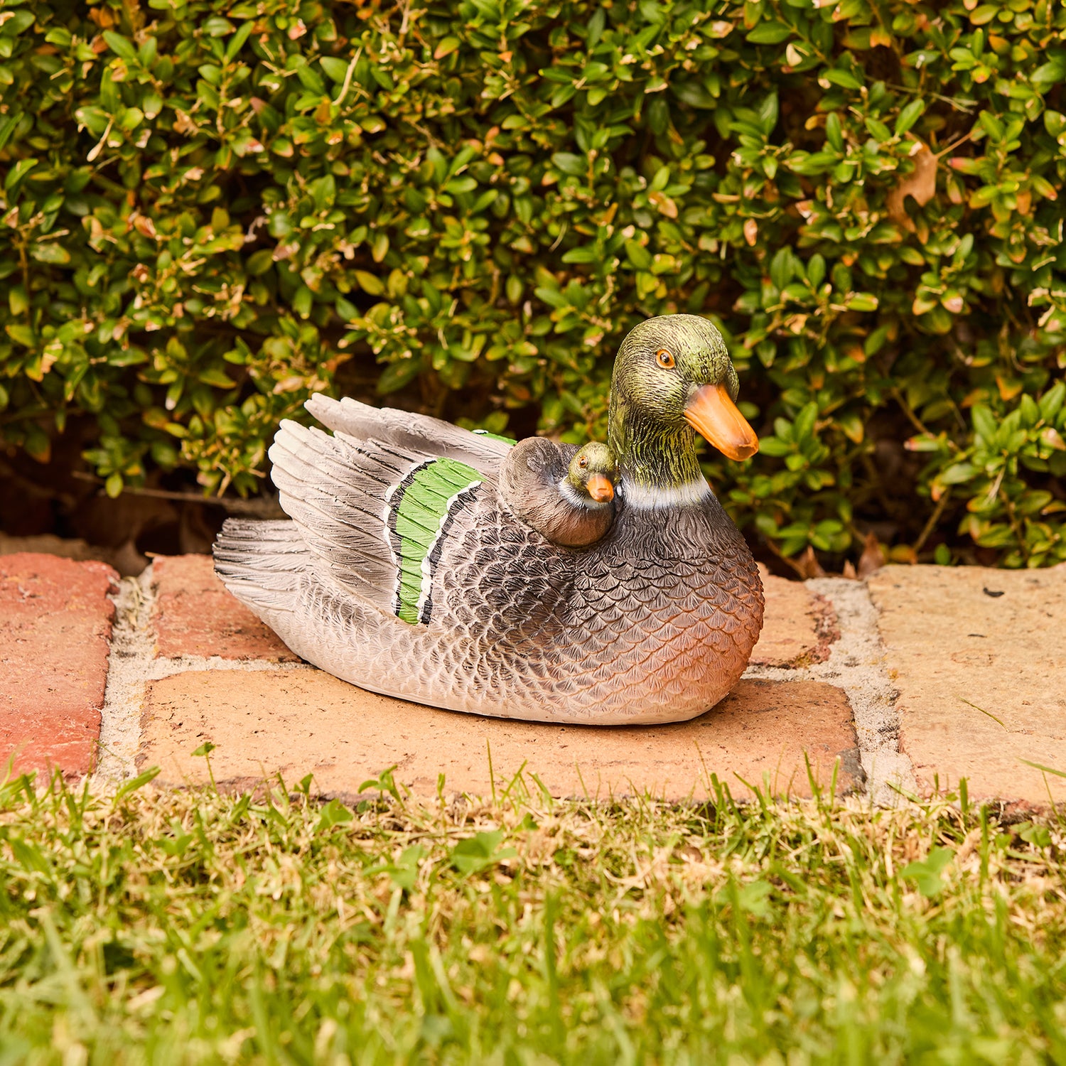 Duck & Duckling Garden Statue