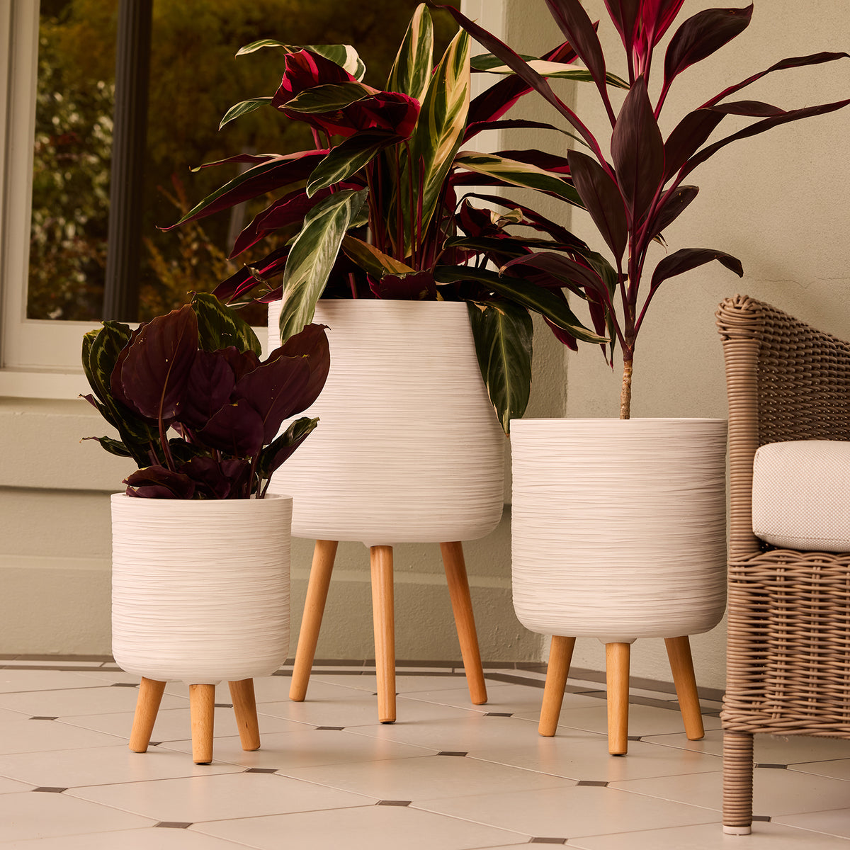 tripod pot plant stand Sirroco Tripod Pot – Northcote Pottery